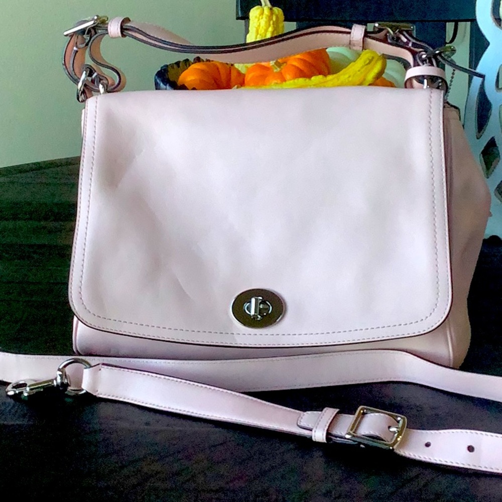 PINK LEATHER COACH BAG